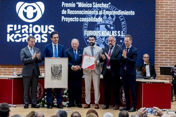 JCN9572min Pequea