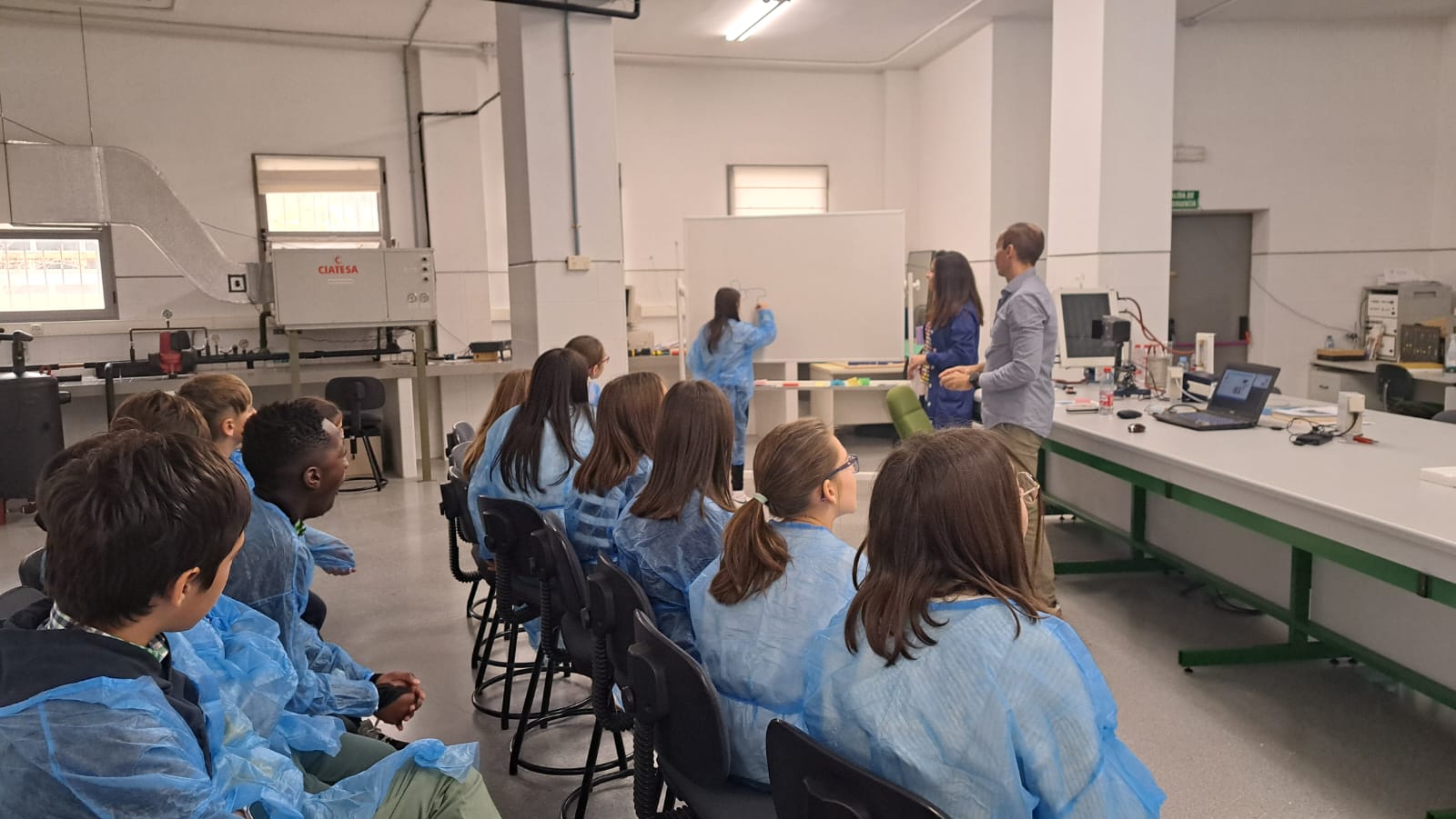 Visita Laboratorio Termodinámica