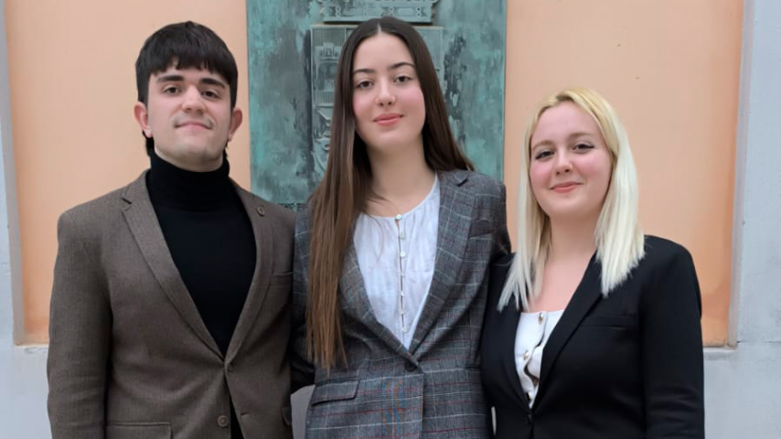 Ganadores de la Liga de Debate Universitario 2026 en los campus de Albacete (1), Ciudad Real (2), Cuenca (3) y Toledo (4).