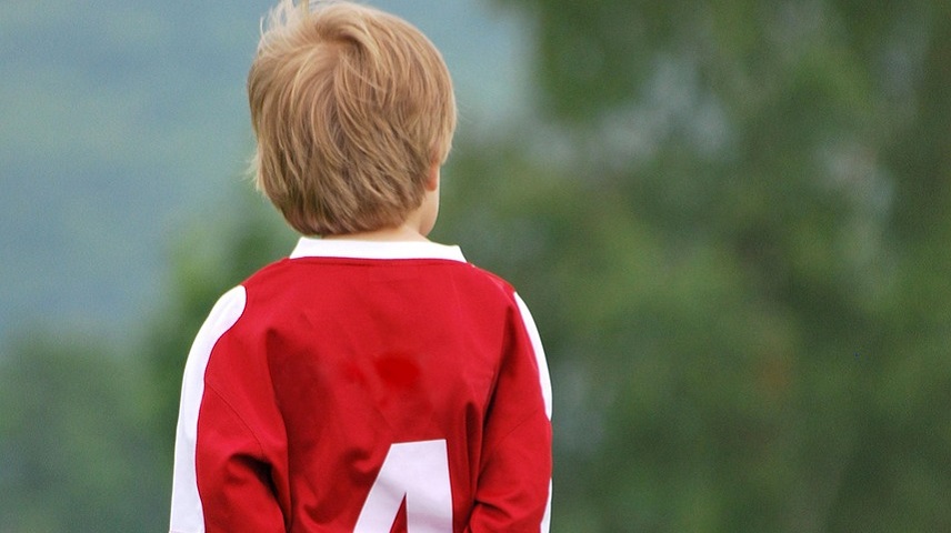 niño fútbol